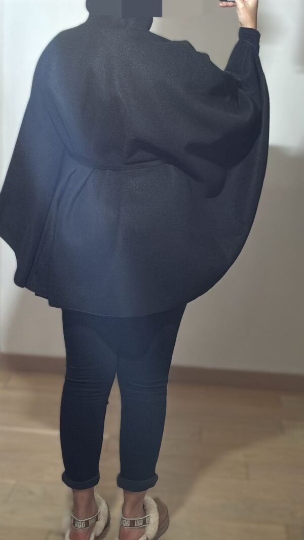 Cape Poncho oversize à ceinture – Image 6