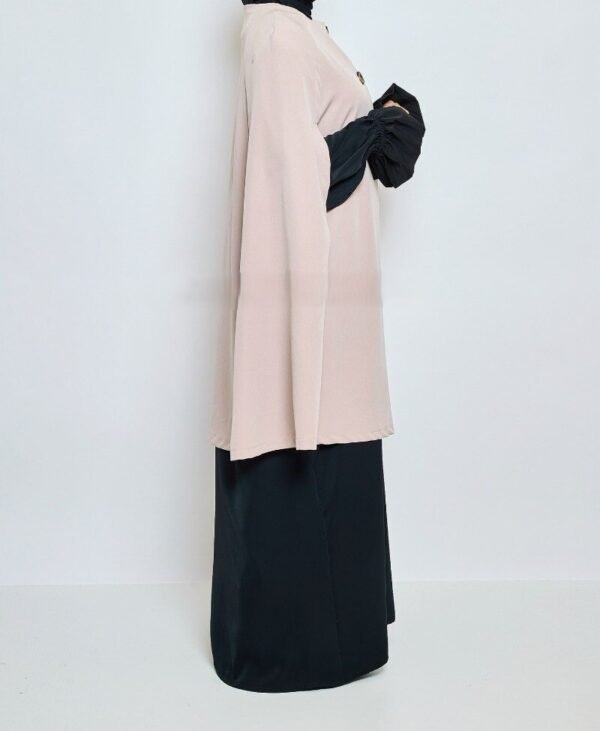 Cape – Image 2