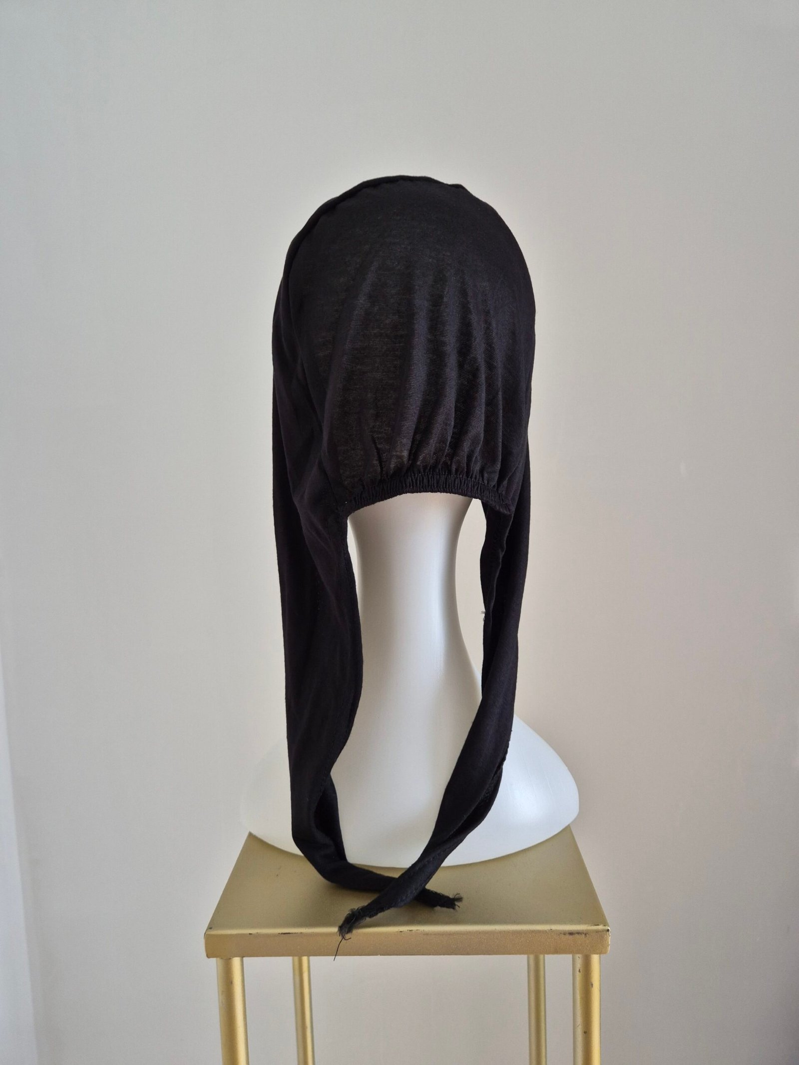 Bonnet à nouer, à attaches – Image 4